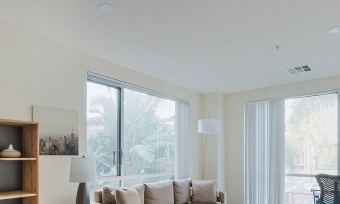 Santa Clara Apartment | Blueground | Rivermark, pool, nr Central Park