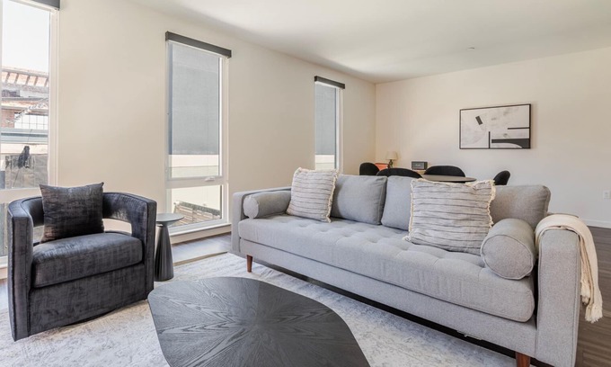 Alameda Apartment | Blueground | West Alameda, view, nr Alameda Park