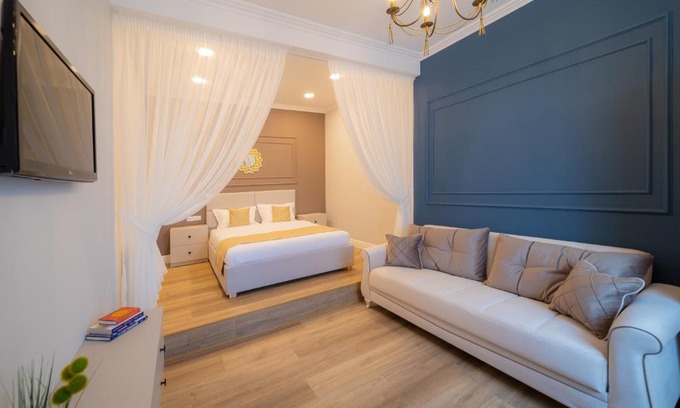 Oradea Apartment | BlueSky Ultra-Central Premium Apartment