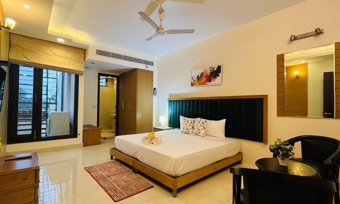 Greater Kailash I Apartment | BluO 2BHK - M Block Mkt @ Greater Kailash