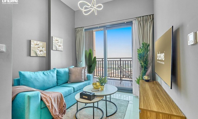 Downtown Dubai Apartment | bnbme | Luxury Stay in Business Bay near Dubai Mall