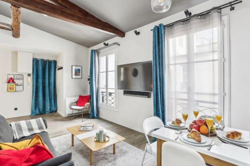 Faubourg Saint-Germain Apartment | BnBNova - 1BR - Eiffel Tower & Champ de Mars