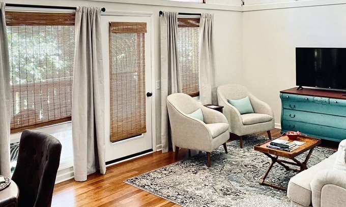 Salem Condo | Boat Rental | Lake Keowee | Private Balcony | Sand Beach | Mtns| Pool | Golf