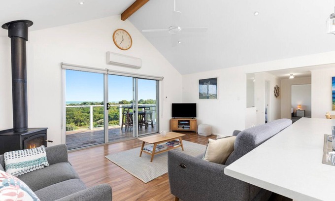 Waterhouse House | Boatswain Beach House