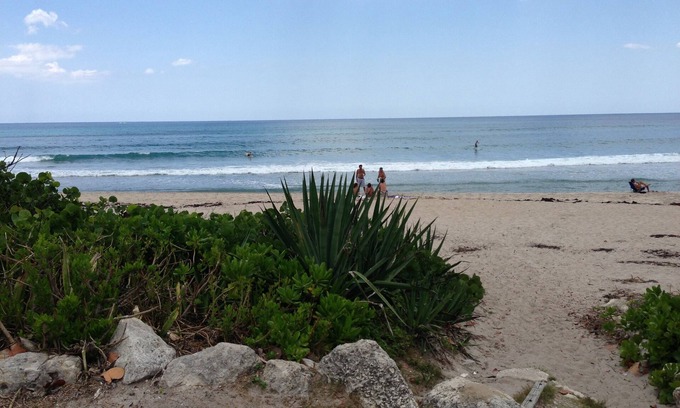 Briny Breezes House | Bob’s Beach House cottage bungalow, Just walk Steps To The Beach!