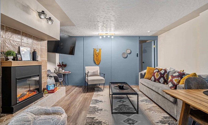 Red Deer House | Bohemian | Cozy 2-Bedroom | Ideal Family Retreat!