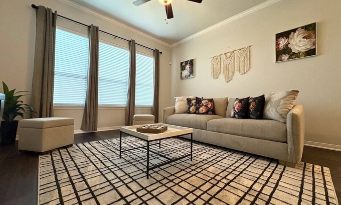 Temple Apartment | Bohemian Escape @ SPG Europa in Temple TX