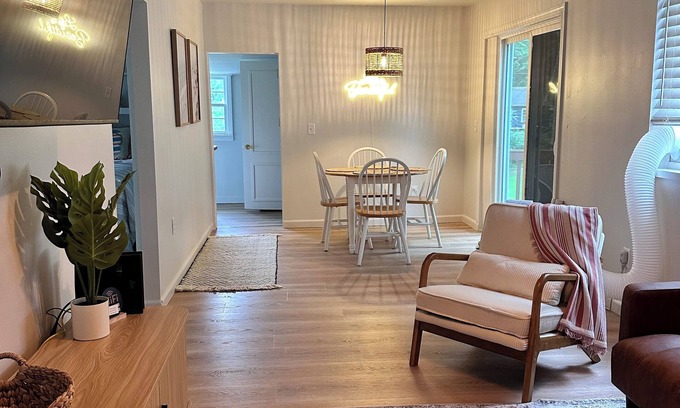 Bay City House | Boho beach cottage style 2 bedroom home