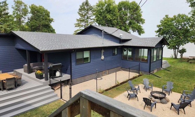 Arnes Cottage | Boho Luxe Lakefront Cottage