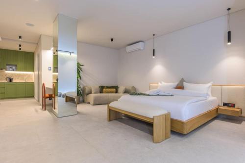 Beirut Apartment | BOHO Studio Wild Flowers in Mar Mikhael