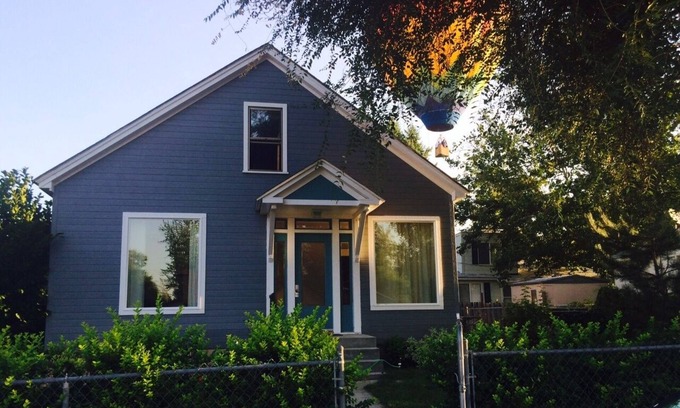 Veterans Park House | Boise's Best Location Swim, Bike, Whitewater, Entertain Or Just Relax