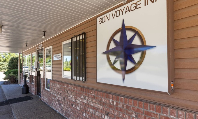 Prince George Hotel | Bon Voyage Inn