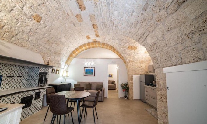 Santeramo in Colle Bed & Breakfast | Borgo Antico Sant'Erasmo