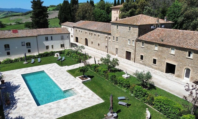 Volterra Villa | Borgo Ariano 3 – Apartment with pool