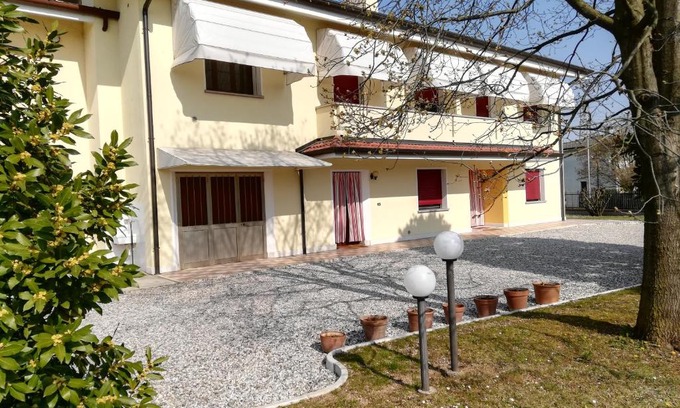 Ponzano Veneto House | Borgo Barucchella