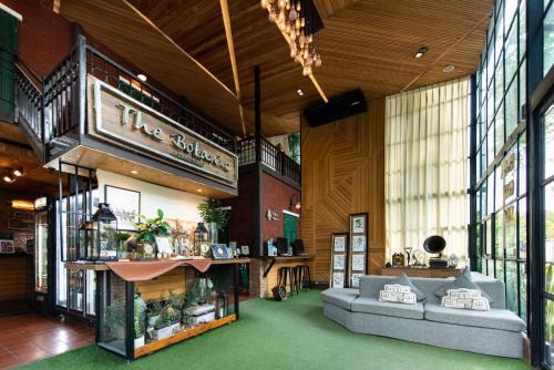Khlong Kluea Hotel | Botanic Service Room at Impact Muangthongthani - SHA Certified
