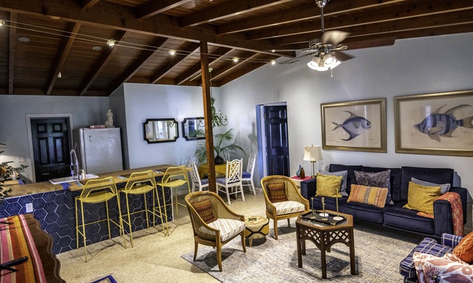 Southwest House | Bougainvillea Bungalow Large private happy home close to beaches shopping dining