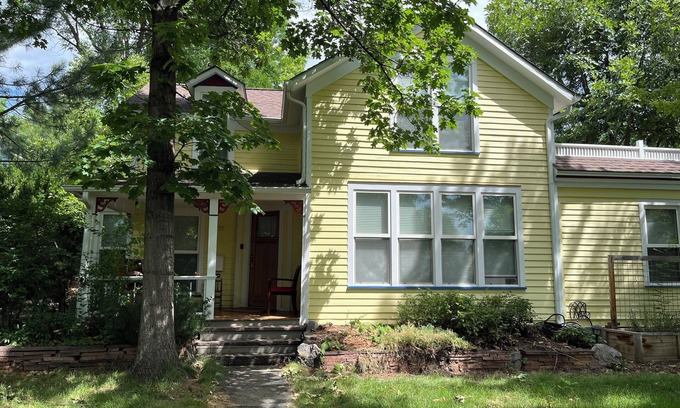Mapleton Hill House | Boulder, CO. Mapleton Hill Gem. Furnished 3-Bedroom House.