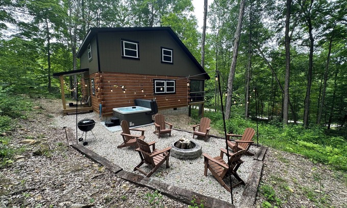 Birdseye Cabin | Boulder Ridge Cabin at Patoka Lake, Birdseye IN