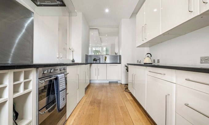 Jesmond Apartment | Boutique apartment with Parking