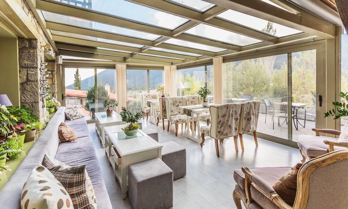 Arachova Hotel | Boutique Hotel Skamnos