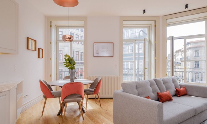 Centro / Baixa Apartment | Boutique Rentals - Kihara's Apt with great views in Ribeira