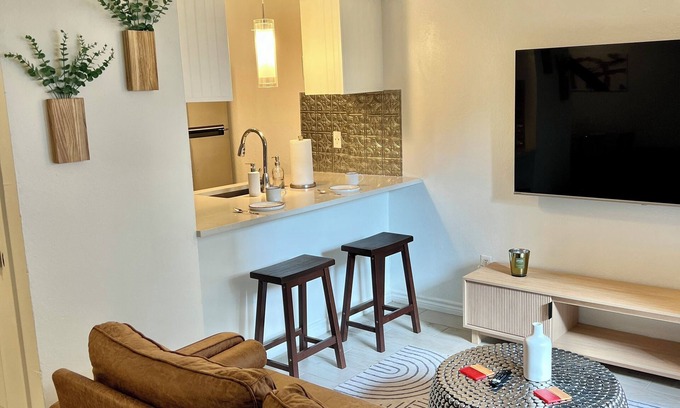 Knox - Henderson Condo | Boutique Retreat State Fair Close By W/Speakeasy