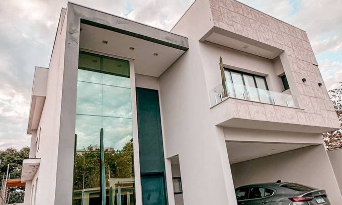 Foz do Iguacu House | Cozy house with pool and hot tub, sleeps up to 10 people