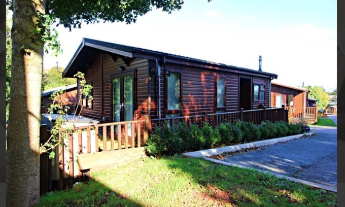 Paignton Cabin | Brambles Holiday Lodges