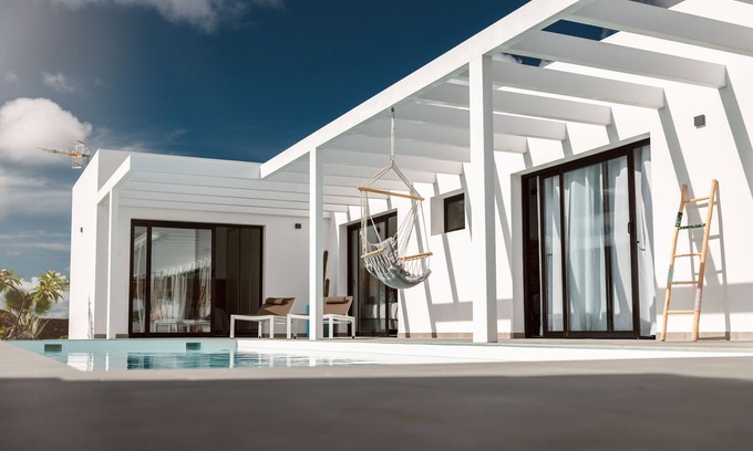 Lajares Villa | Brand new and modern villa in Lajares (Fuerteventura) with heated pool