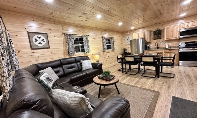 Old Forge Cabin | Brand NEW! 2-Bedroom Cabin in Old Forge. AC, Washer/Dryer, WiFi. Walk to town!