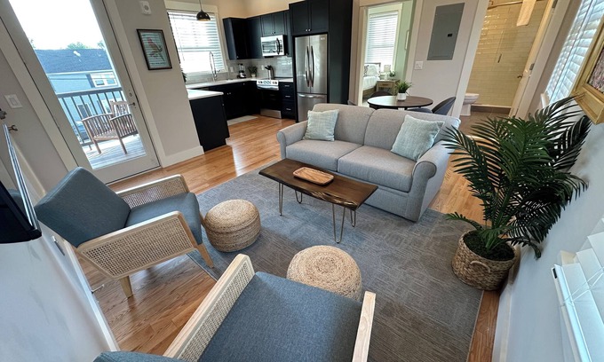 Off Broadway Apartment | Brand New Construction! 2 Bed/1Bath w/Private Deck off Broadway downtown Newport