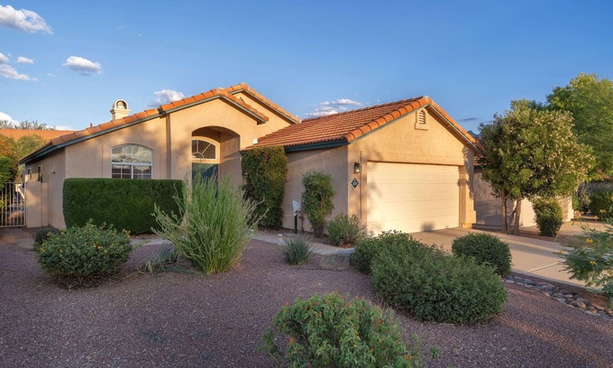 Rancho Vistoso House | Brand new everything! Clean & chic 3 bed 2 bath in OV! Salt pool can be heated!