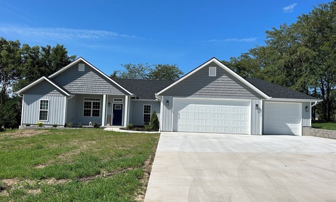 Warsaw House | Brand New Home near Truman Lake with New Hot Tub, Access to Boat Ramp/Marina.