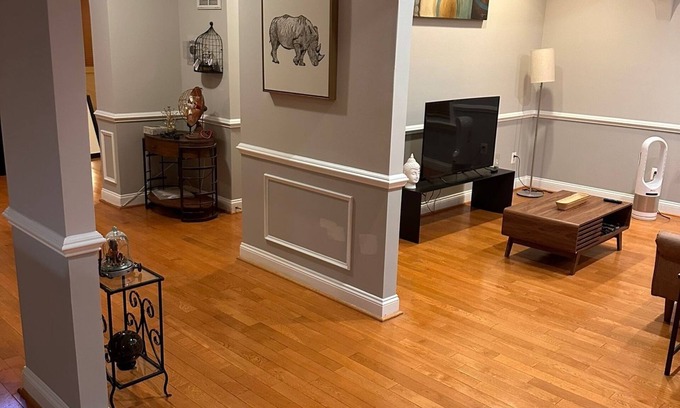 Nauck House | Brand NEW House with 4-bedroom, 2.5 Bathroom, WiFi, AC, heating, and non smoking