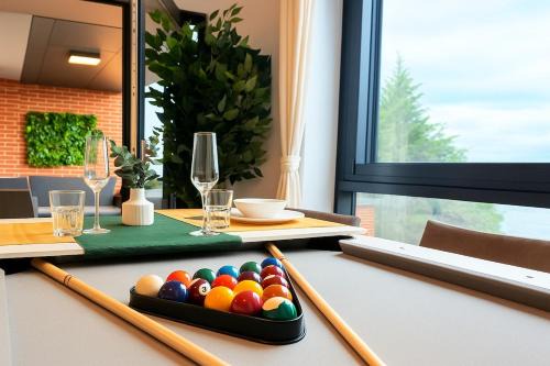 Uxbridge North Apartment | Brand-New Luxury Residences, Private Terrace - Opposite Piccadilly Line, 1-8 Guests