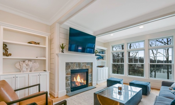 Arnold House | Brand New Luxury Waterfront Home