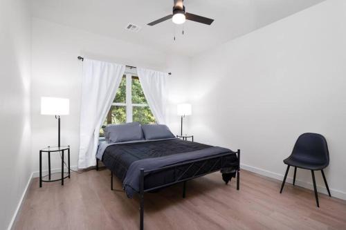 Tulsa House | Brand New Modern Getaway on Private Land!