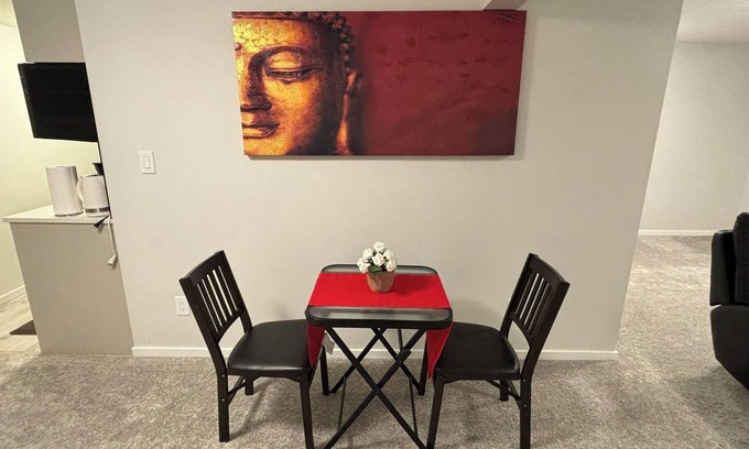 Regina House | Brand New, Modern & Spacius guest Suite