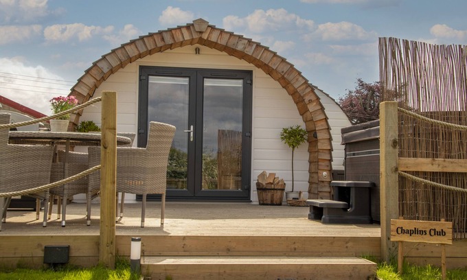 Stillington Cabin | Brand new pod with a hot tub, dogs allowed, in the heart of North Yorkshire.