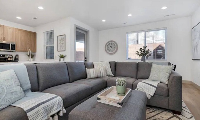 Santa Clara House | Brand NEW St. George Getaway!