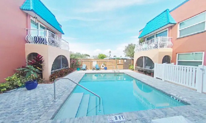 North Redington Beach Condo | BRAND NEW-CONDO-POOL/GYM/ROOFTOP DECK-WALKING DISTANCE BEACH/PARK/SHOPS