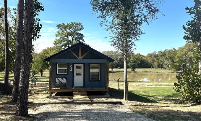 Trinity Cabin | Brand new waterfront cabin "C2"