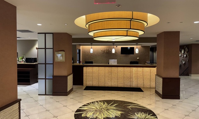 Claymont Hotel | Brandywine Plaza Hotel
