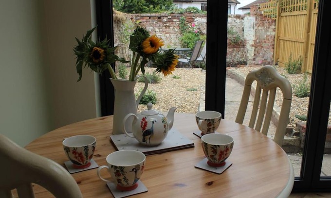 Saffron Walden House | Braybrooke Cottage, Saffron Walden