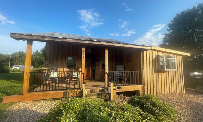 Pilot Mountain Cabin | Breath of Fresh Air Cabin great place to relax