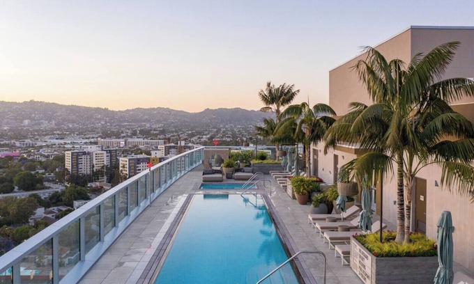 Beverly Hills Apartment | Breathtaking Panoramic Views - 2bdr luxury