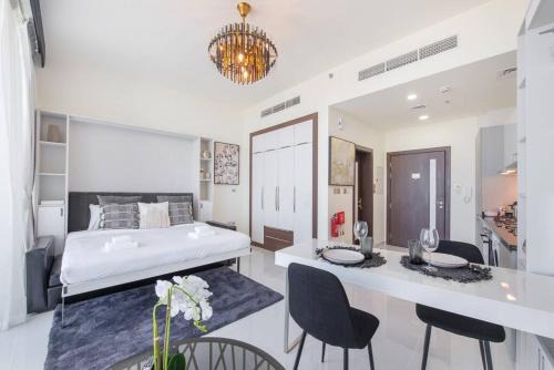 Al Barsha Apartment | Breathtaking view compact & modern spacious studio