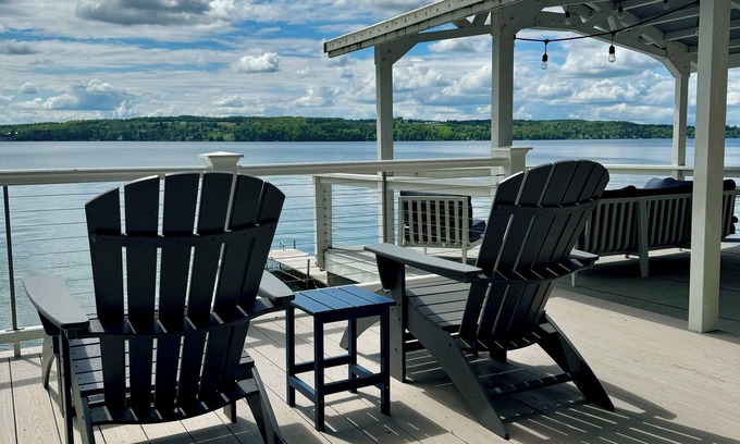 Skaneateles Cottage | Breathtaking Views, Newly Renovated Lakefront Cottage on Skaneateles Lake