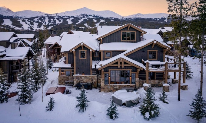 Peak 8 Villa | Breckenridge 68 - Five Bedroom Villa, Sleeps 10